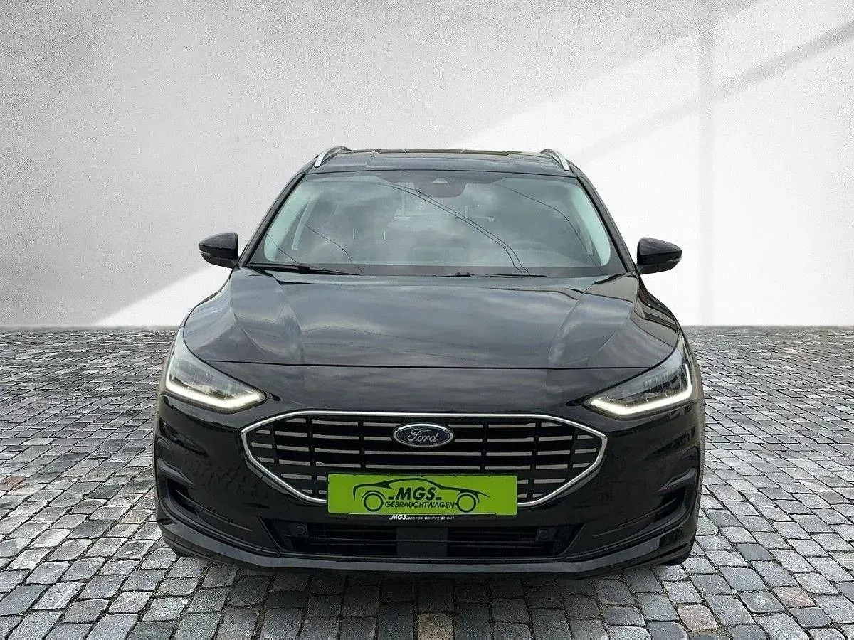Gebraucht Ford Focus Titanium 125 PS (91 kW) 2022 Agate black metallic Limousine