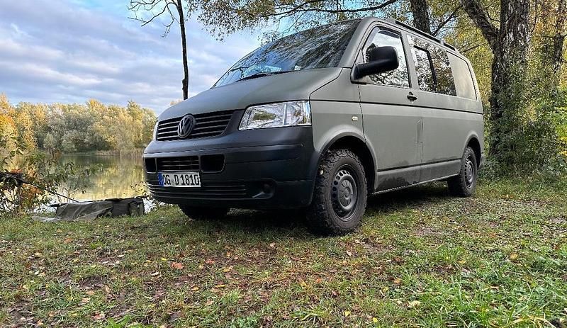 Grün Gebraucht 2005 VW T5 Van | 12.990 € - Bild 1/2