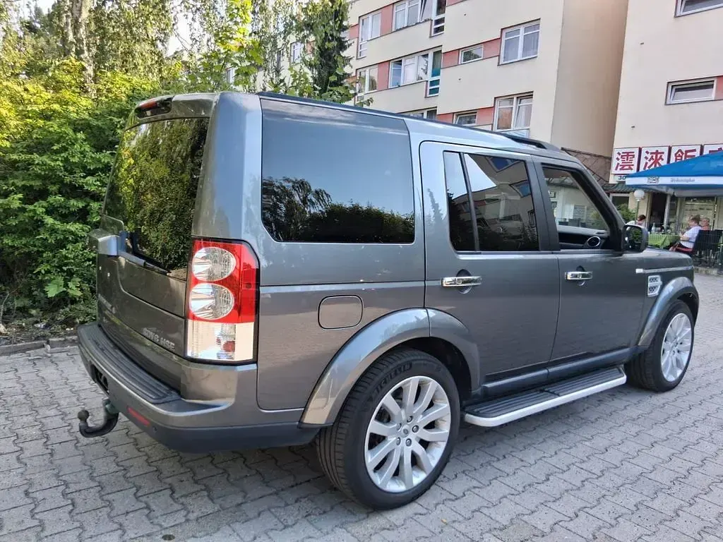 Gebraucht Land Rover Discovery 4 SE 256 PS (188 kW) 2013 Grau SUV