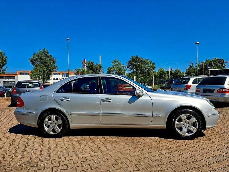 Gebraucht Mercedes E350 272 PS (200 kW) 2005 Silber Limousine