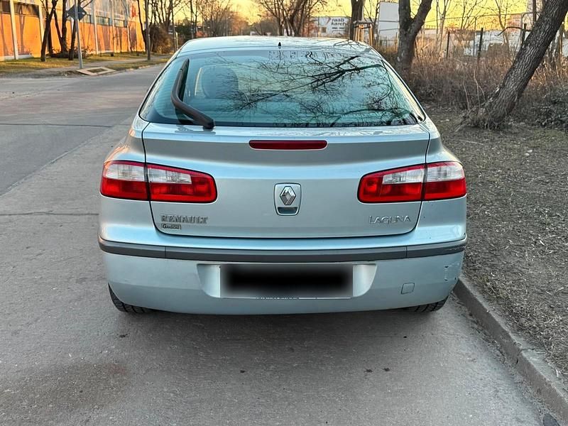 Gebraucht Renault Laguna II 118 PS (86 kW) 2001 Silber Limousine