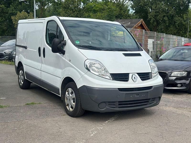 Gebraucht Renault Trafic 90 PS (66 kW) 2012 Weiß Van / Kleinbus