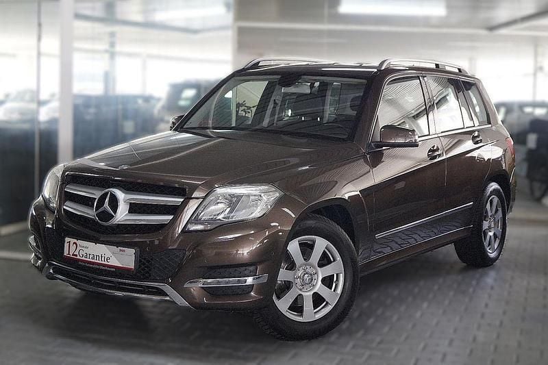Braun Gebraucht 2014 Mercedes GLK220 SUV | 17.490 € (Fairer Preis) - Bild 1/4