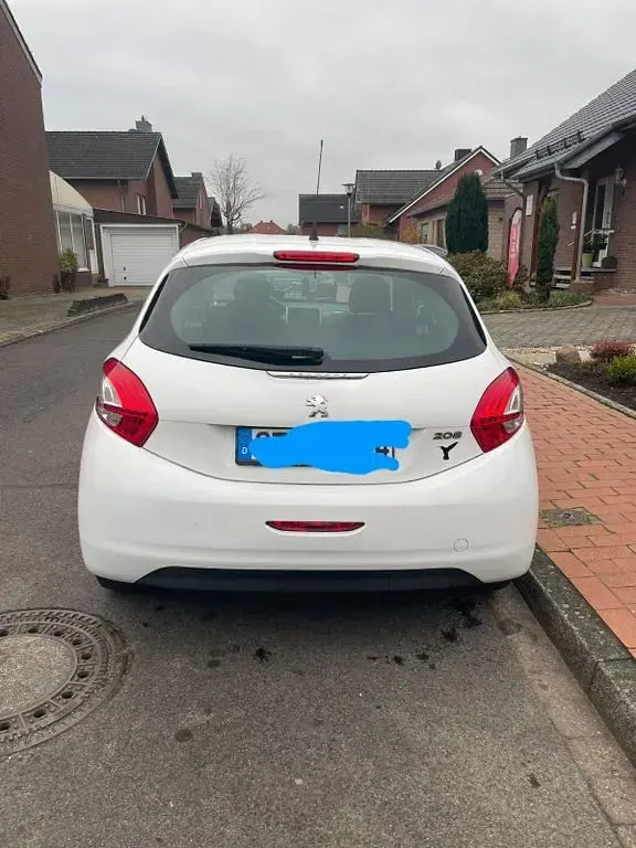 Brugt Peugeot 208 Active 68 HK (50 kW) 2012 Hvid Hatchback