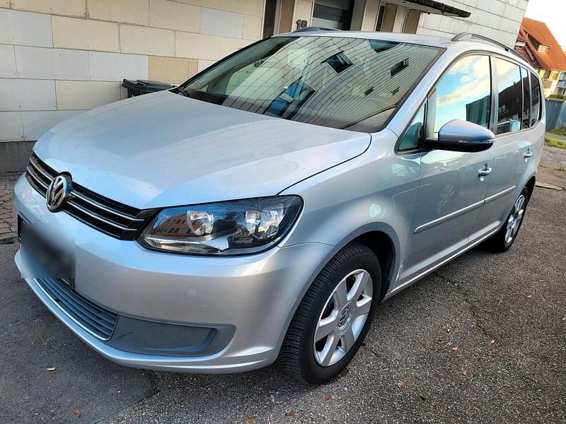 Silber Gebraucht 2011 VW Touran Van / Kleinbus | 5.350 € (Fairer Preis) - Bild 1/4
