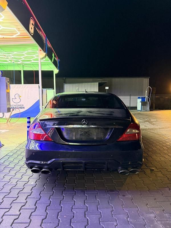 Schwarz Gebraucht 2008 Mercedes CLS320 Limousine | 5.900 € (Fairer Preis) - Bild 1/4