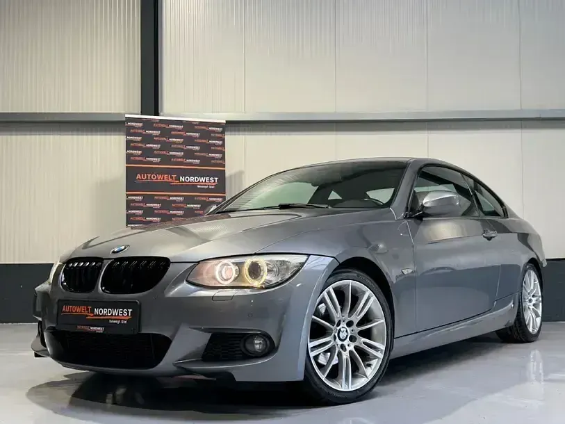 Gebraucht BMW 320 M Sport 170 PS (125 kW) 2011 Spacegrau metallic Coupé