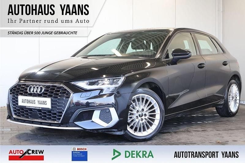 Schwarz Gebraucht 2022 Audi A3 Advanced Limousine | 20.789 € (Guter Preis) - Bild 1/4