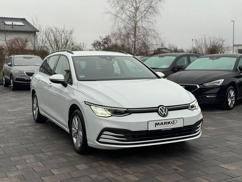 Gebraucht VW Golf VIII Life 150 PS (110 kW) 2022 Weiß Kombi