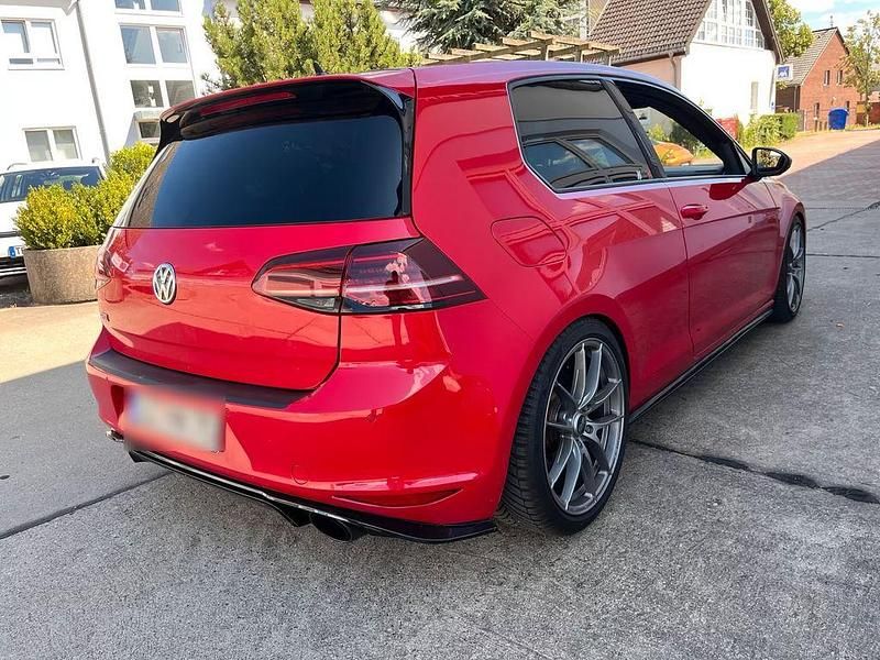 Gebraucht VW Golf VII GTI 220 PS (161 kW) 2016 Rot Limousine