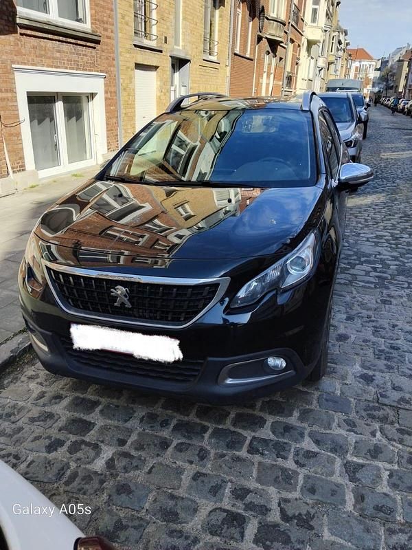 Schwarz Gebraucht 2017 Peugeot 2008 SUV | 5.800 € (Guter Preis) - Bild 1/4