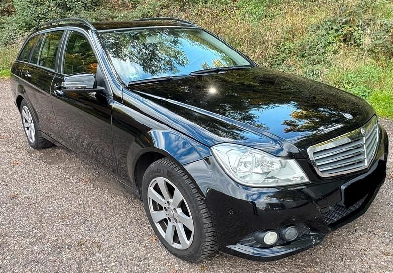 Schwarz Gebraucht 2013 Mercedes C200 Kombi | 4.490 € (Fairer Preis) - Bild 1/4