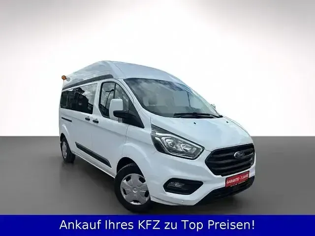 Gebraucht Ford Transit Trend 131 PS (96 kW) 2020 Weiß Van / Kleinbus
