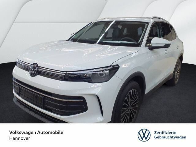 Pure white Gebraucht 2024 VW Tiguan Life SUV | 33.370 € (Guter Preis) - Bild 1/3