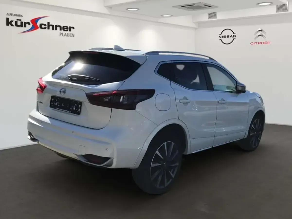 Gebraucht Nissan Qashqai Tekna+ 150 PS (110 kW) 2021 Pearl white SUV