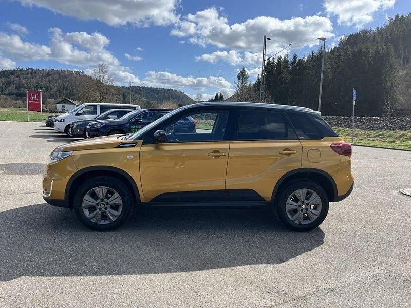 Gebraucht Suzuki Vitara Comfort 129 PS (94 kW) 2020 Gelb SUV