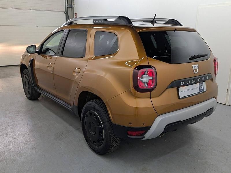 Gebraucht Dacia Duster Anniversary 131 PS (96 kW) 2020 Orange SUV