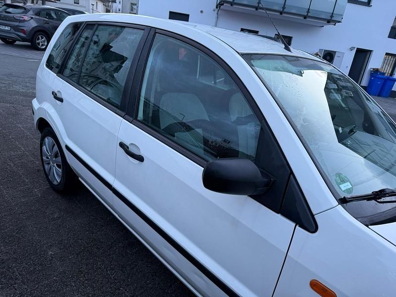 Gebraucht Ford Fusion 80 PS (58 kW) 2005 Weiß Kleinwagen