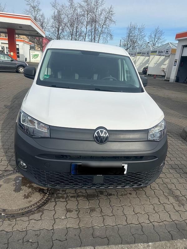 Weiß Gebraucht 2021 VW Caddy Van / Kleinbus | 17.000 € (Fairer Preis) - Bild 1/4