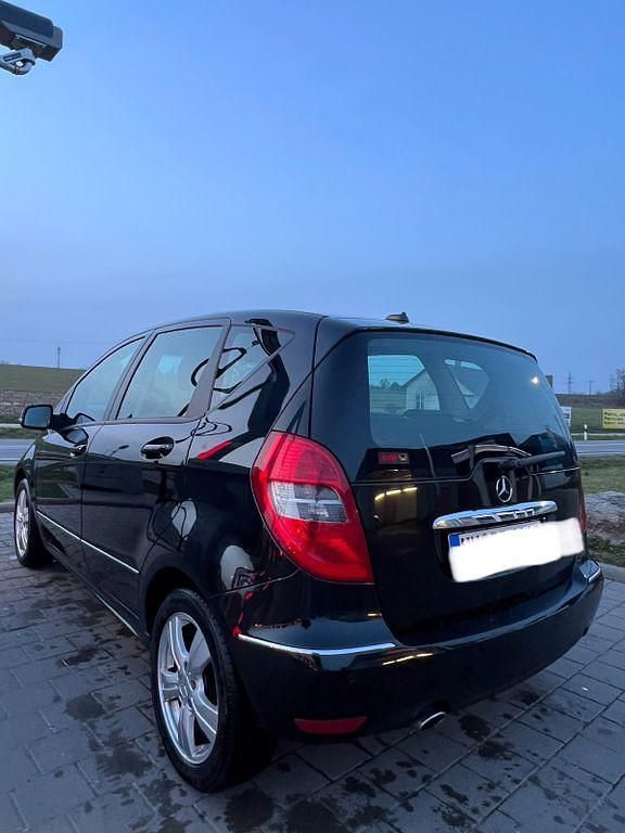 Gebraucht Mercedes A180 109 PS (80 kW) 2009 Schwarz Van / Kleinbus