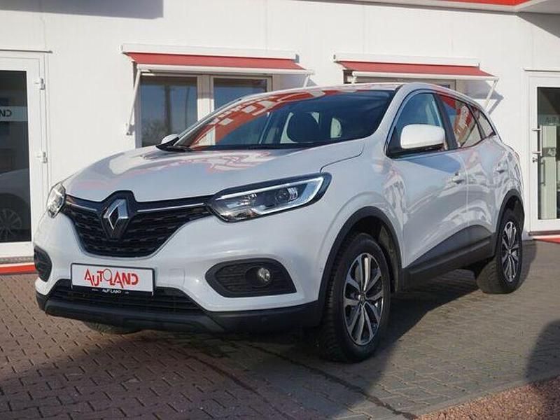 Gebraucht Renault Kadjar Zen 140 PS (102 kW) 2021 Weiß SUV