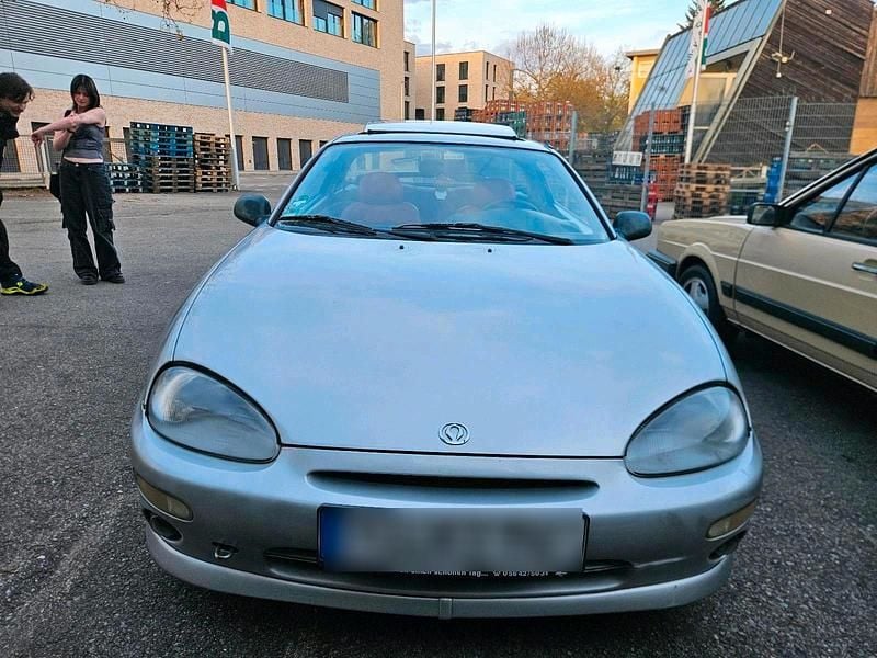 Second-hand Mazda MX3 129 CP (94 kW) 1997 Argintiu Coupe