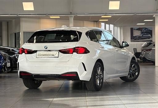 Gebraucht BMW 120 Shadowline 170 PS (125 kW) 2025 Weiß Kleinwagen
