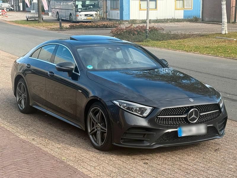 Schwarz Gebraucht 2018 Mercedes CLS350 Edition 1 Limousine | 29.999 € (Fairer Preis) - Bild 1/4