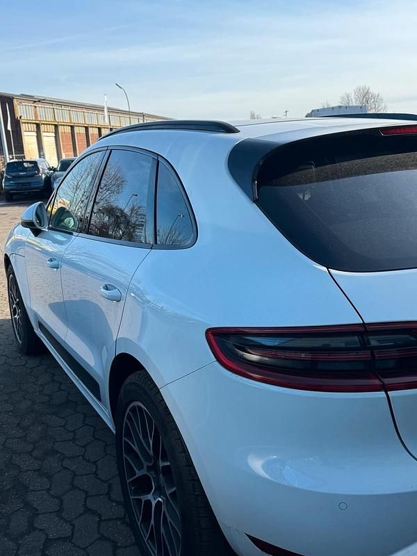 Gebraucht Porsche Macan 258 PS (189 kW) 2015 Weiß SUV