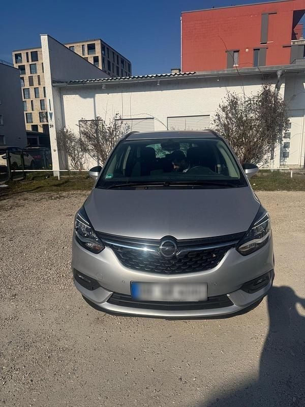Gebraucht Opel Zafira 140 PS (102 kW) 2017 Silber Van / Kleinbus