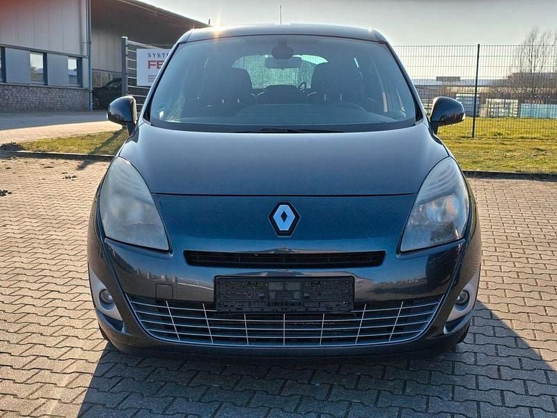 Gebraucht Renault Scénic III Dynamique 106 PS (77 kW) 2011 Grau Van / Kleinbus