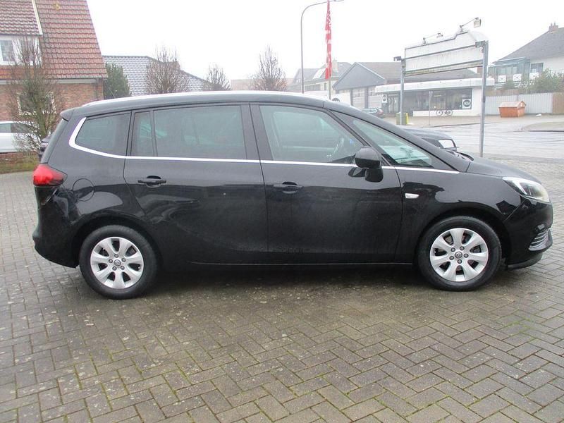 Gebraucht Opel Zafira Edition 140 PS (102 kW) 2018 Schwarz Van / Kleinbus