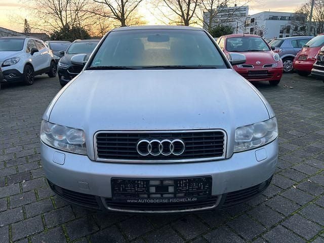 Gebraucht Audi A4 131 PS (96 kW) 2001 Silber Limousine