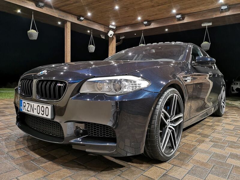 Schwarz Gebraucht 2013 BMW M5 Basis Limousine | 62.497 € - Bild 1/4