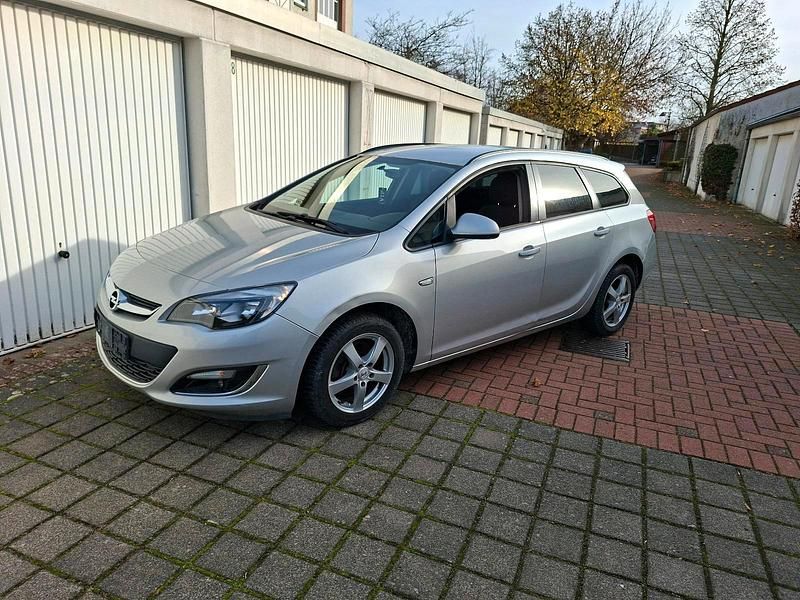 Gebraucht Opel Astra 164 PS (120 kW) 2012 Silber Kombi