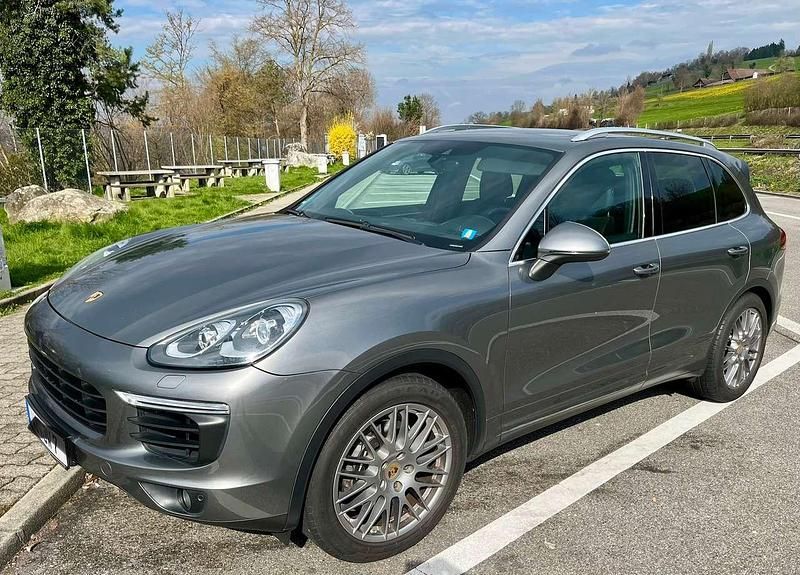 Gebraucht Porsche Cayenne 262 PS (192 kW) 2016 Grau SUV