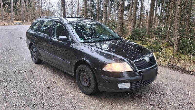 Gebraucht Skoda Octavia 105 PS (77 kW) 2008 Schwarz Kombi