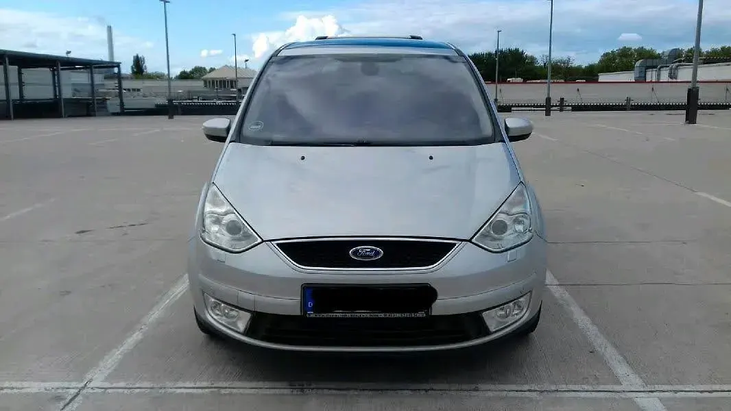 Usata Ford Galaxy 140 CV (102 kW) 2008 Argento Monovolume