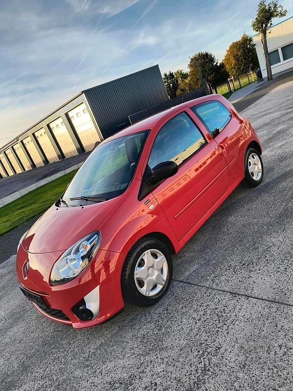 Gebraucht Renault Twingo 75 PS (55 kW) 2011 Rot Kleinwagen