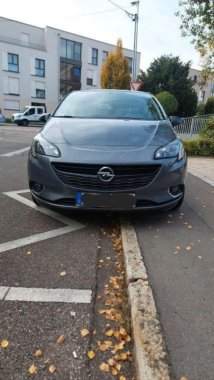 Grau Gebraucht 2015 Opel Corsa Color Edition Limousine | 7.100 € (Guter Preis) - Bild 1/4