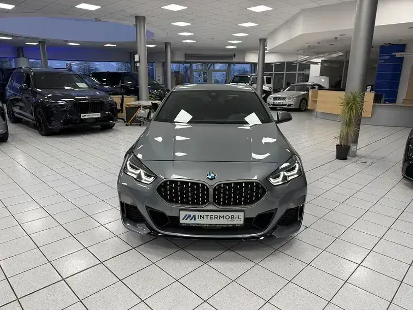 Gebraucht BMW M235 Performance 306 PS (225 kW) 2023 Skyscraper grau metallic Limousine
