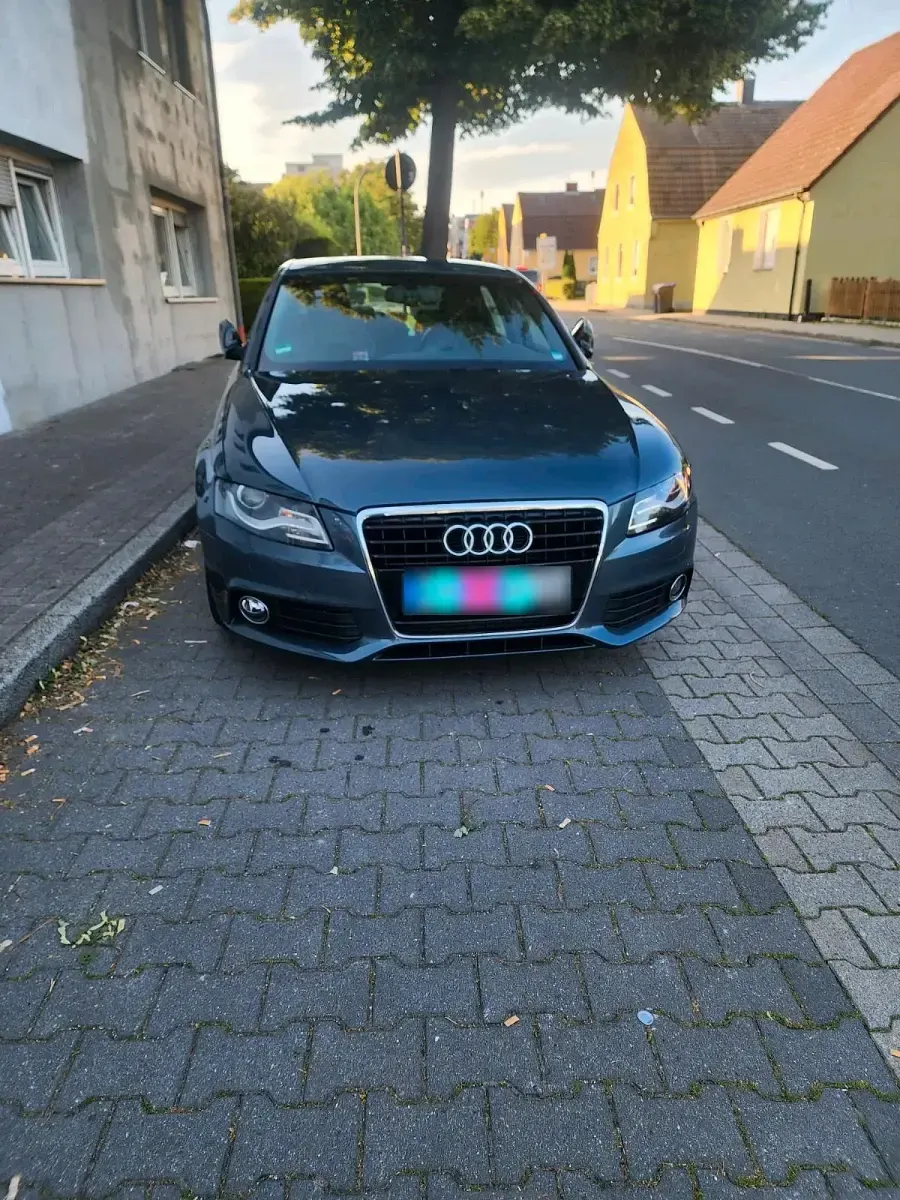 Gebraucht Audi A4 175 PS (128 kW) 2011 Schwarz Limousine