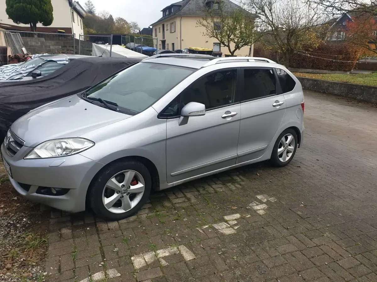 Gebraucht Honda FR-V 150 PS (110 kW) 2005 Silber Van / Kleinbus
