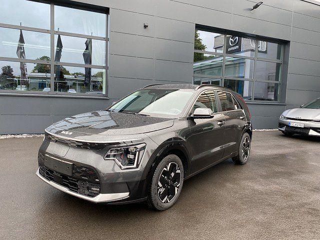 Interstellar grau metallic Gebraucht 2024 Kia e-Niro Inspiration SUV | 33.990 € (Teuer) - Bild 1/4