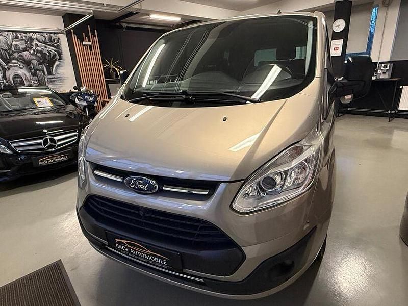 Gebraucht Ford Tourneo Trend 131 PS (96 kW) 2016 Grau Van / Kleinbus