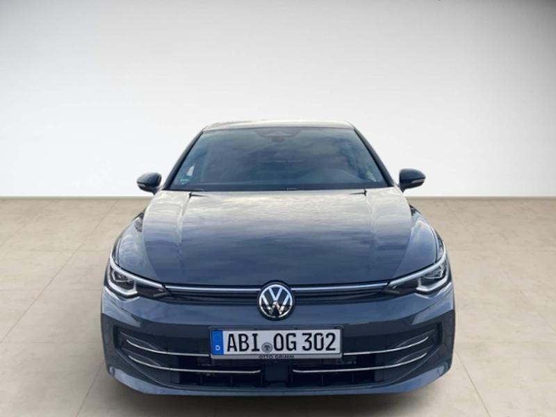 Gebraucht VW Golf VIII 150 PS (110 kW) 2025 Grau Limousine