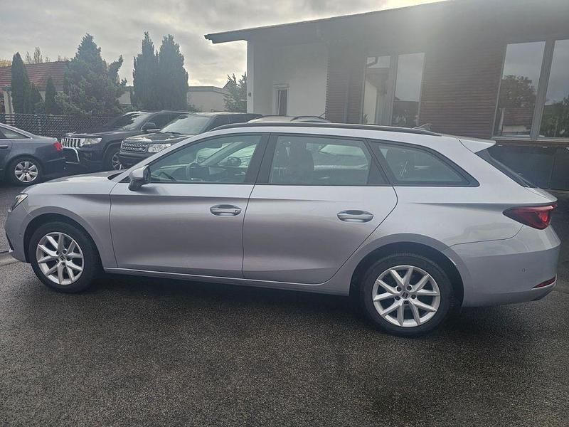 Gebraucht Seat Leon Style 150 PS (110 kW) 2022 Silber Limousine