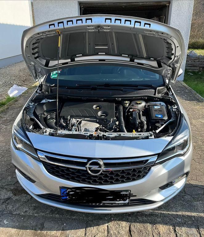 Gebraucht Opel Astra Dynamic 200 PS (147 kW) 2017 Silber Limousine