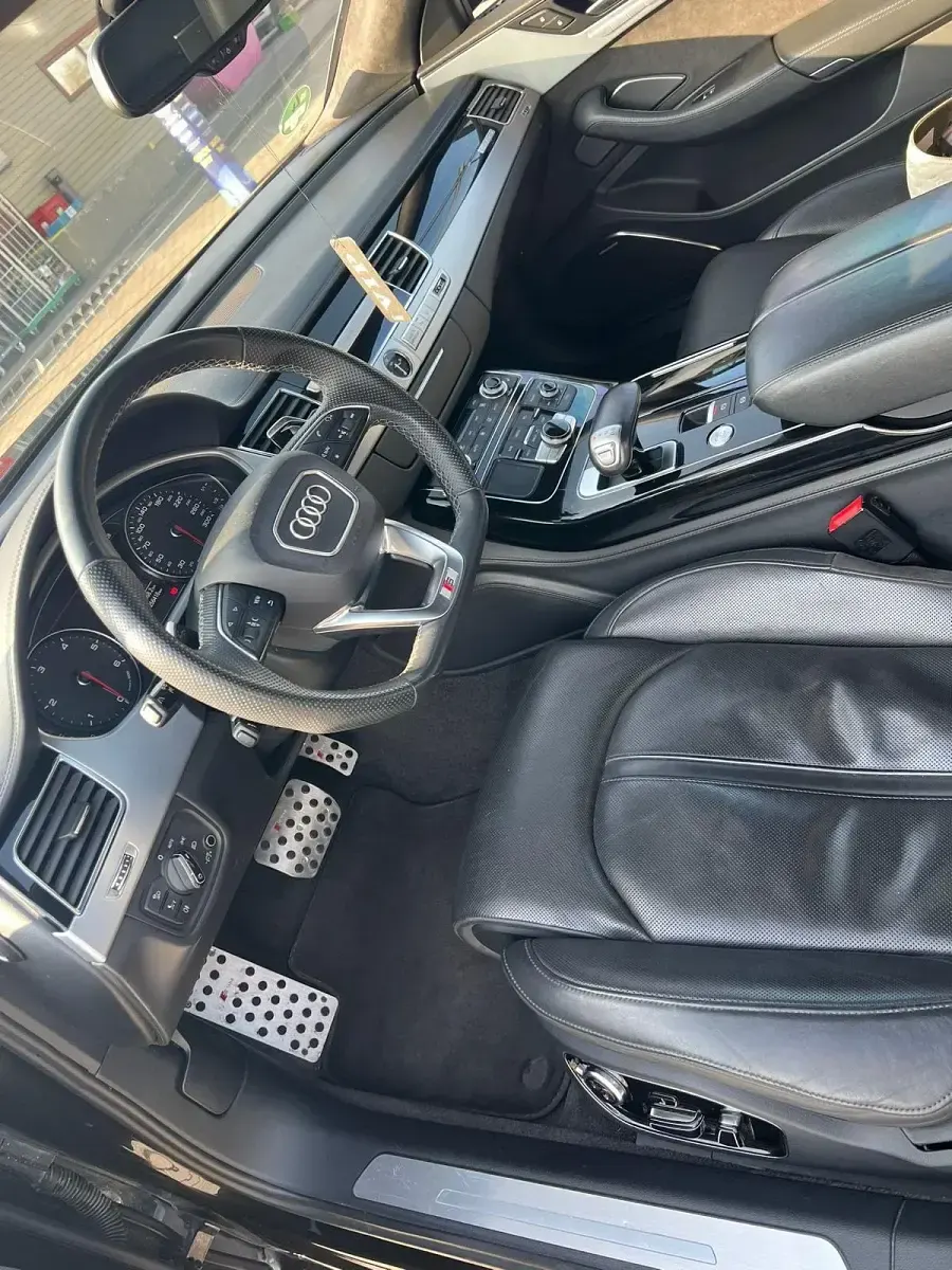 Gebraucht Audi A8L 351 PS (258 kW) 2013 Schwarz Limousine