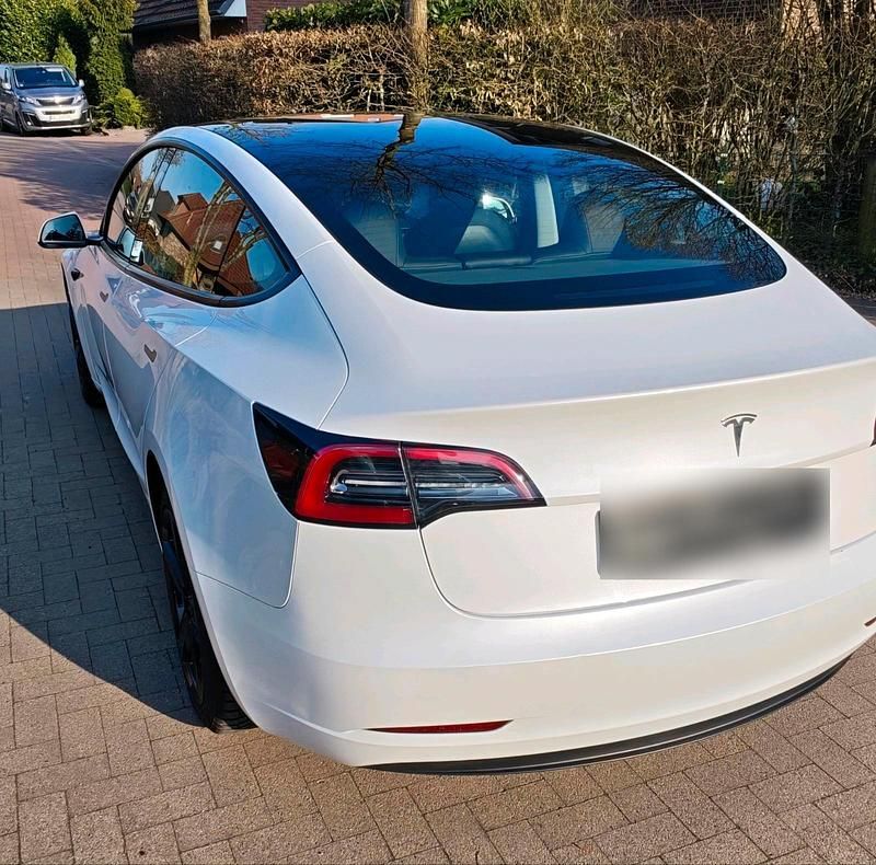 Gebraucht Tesla Model 3 RWD 239 kW (325 PS) 2022 Weiß Limousine